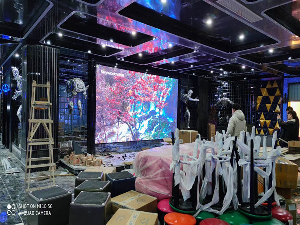 胶州室内P2.5全彩显示屏